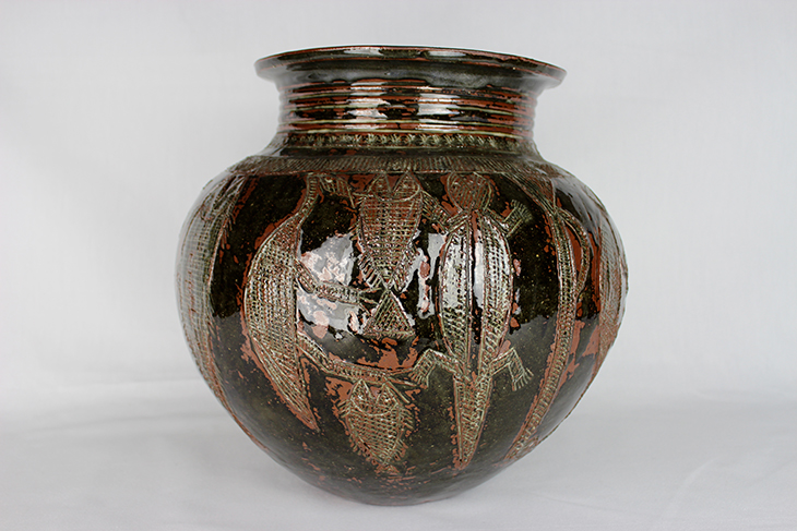 Pot (1959), Ladi Kwali. Courtesy of York Museums Trust (York Art Gallery)