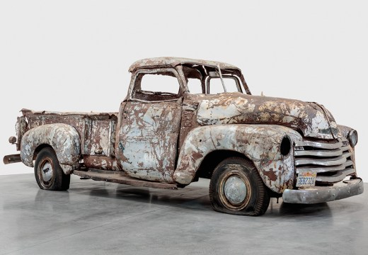 Unbaled Truck (2021), Charles Ray.