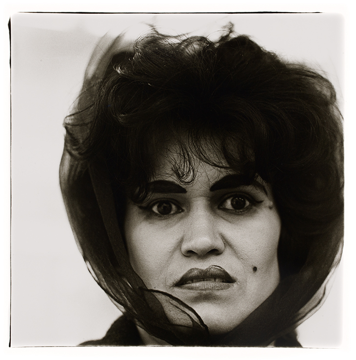 Puerto Rican woman with a beauty mark, N.Y.C (1965), Diane Arbus. 