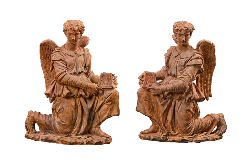 Pair of Kneeling Angels sculptures in teracotta