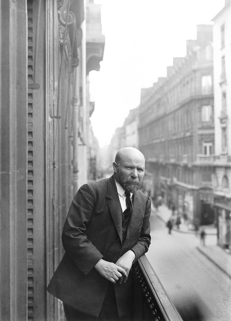 Albert Kahn on the balcony of his bank, 102 rue de Richelieu, Paris
